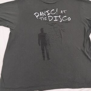 Panic! At The Disco Grey Tee Graphic Of Man Silhouette And Flying Bats XL